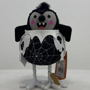 Hyde & Eek! Skitter Featherly Friends Decorative Halloween Bird Spider Web Cape